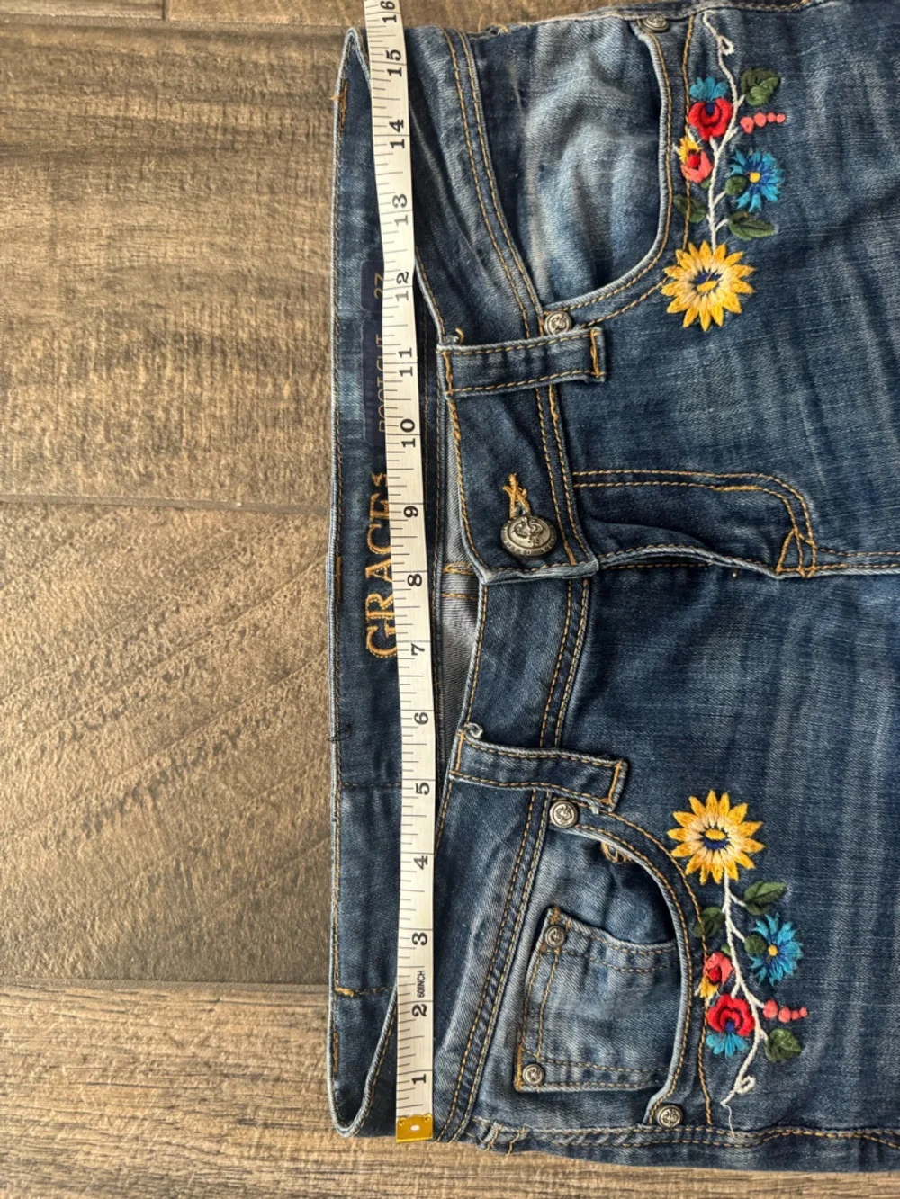 Embroidered Boot Cut Jeans - Picture 3 of 5